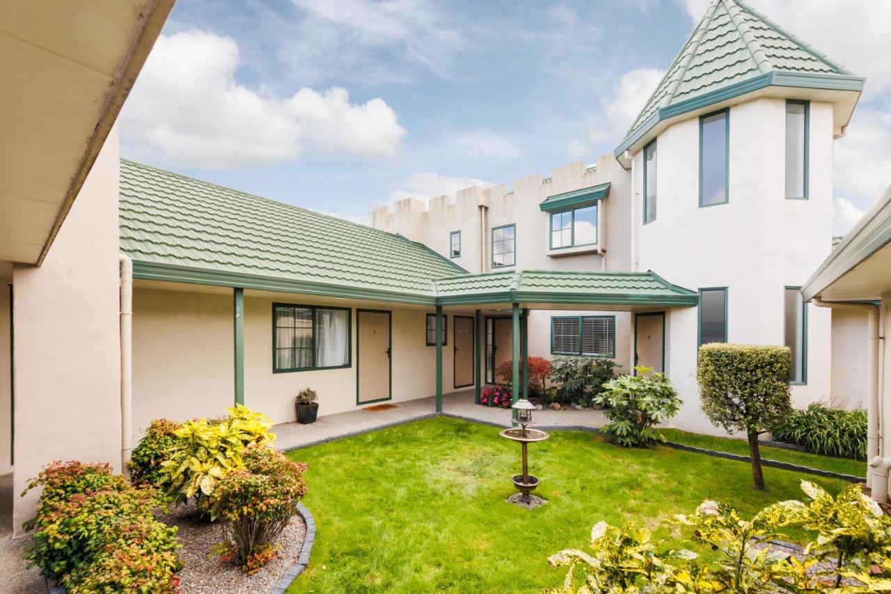 Camelot Motor Lodge And Conference Centre พาล์เมอร์สตันนอร์ท ภายนอก รูปภาพ