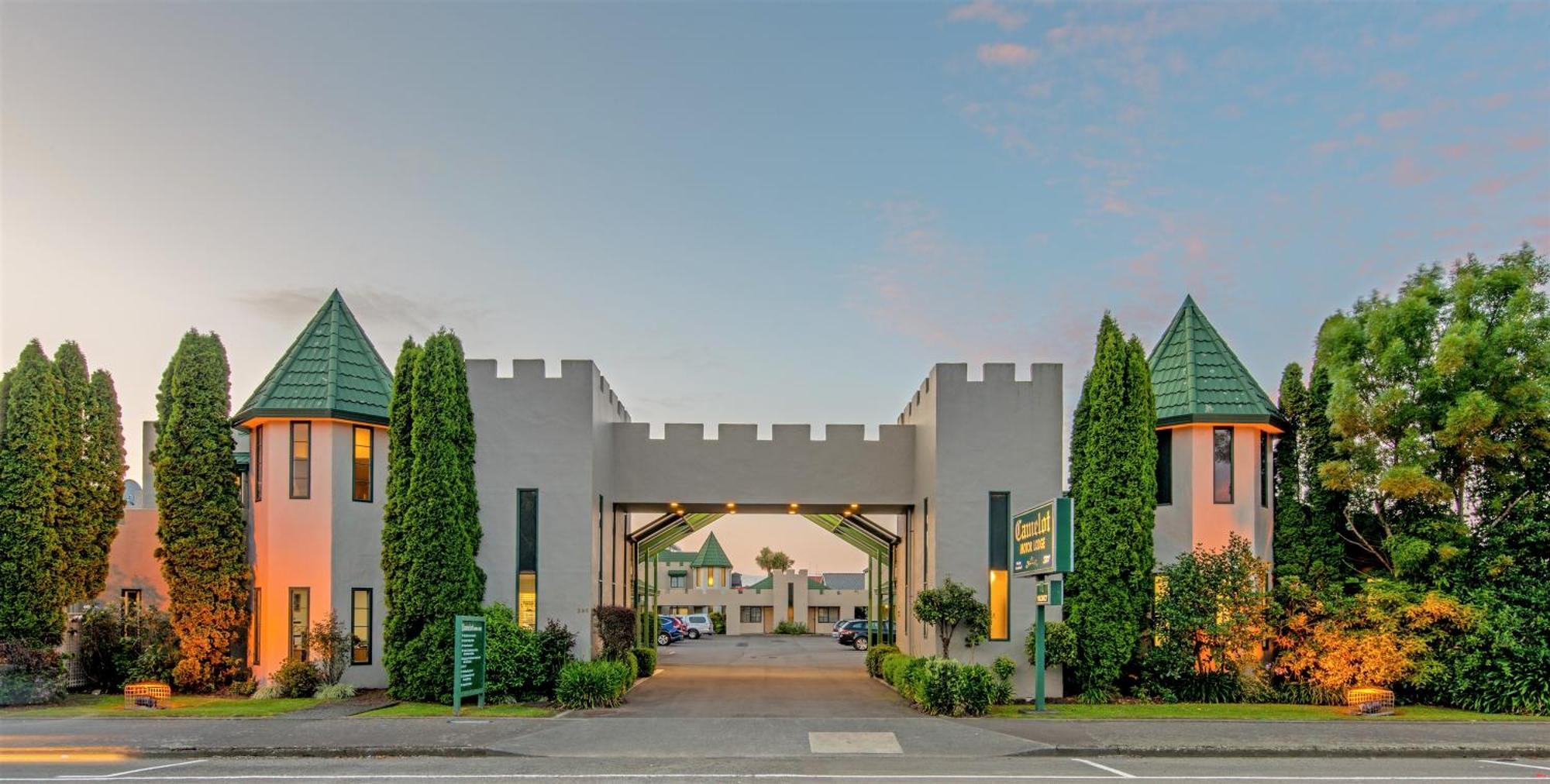 Camelot Motor Lodge And Conference Centre พาล์เมอร์สตันนอร์ท ภายนอก รูปภาพ