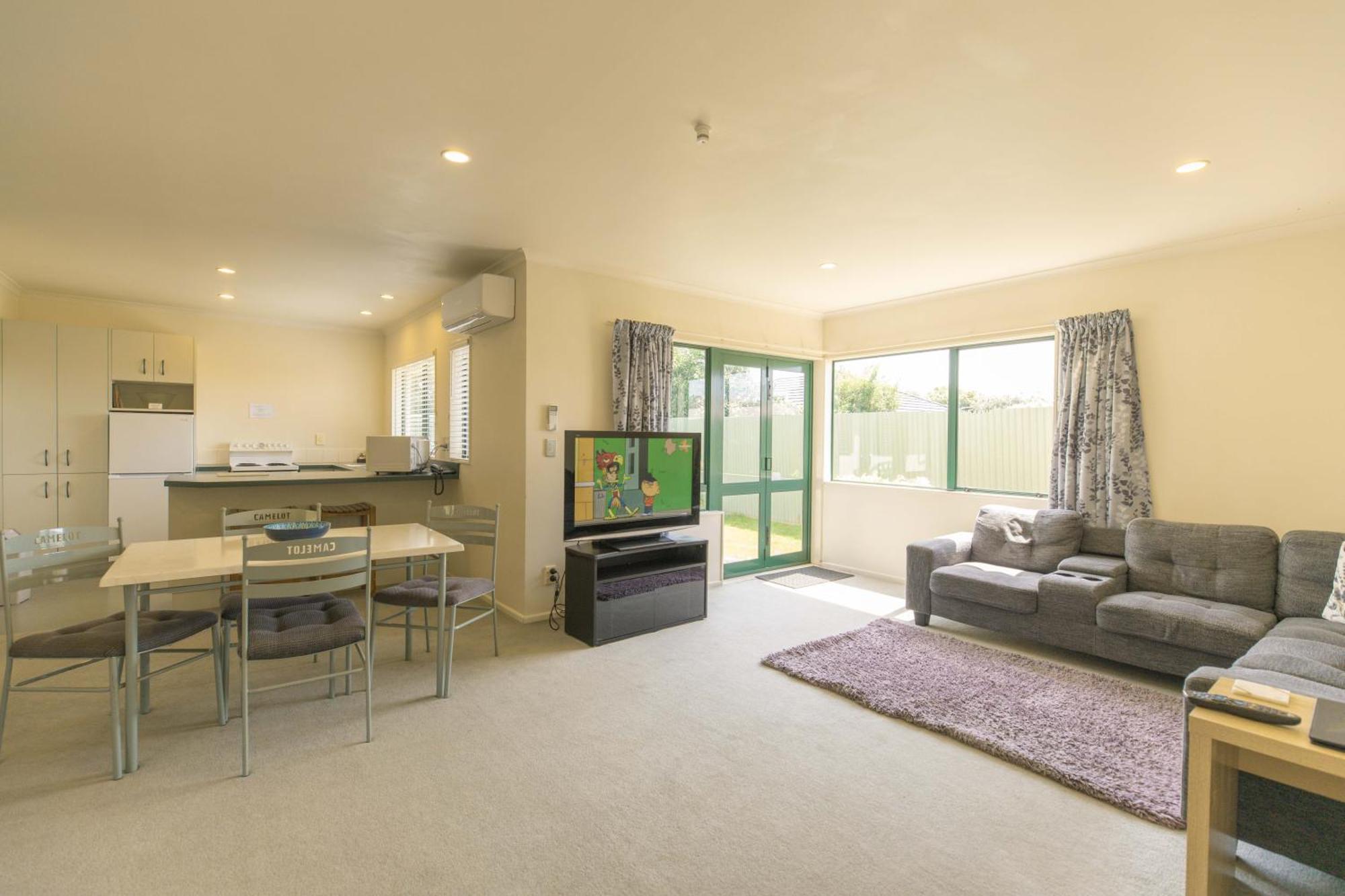 Camelot Motor Lodge And Conference Centre พาล์เมอร์สตันนอร์ท ภายนอก รูปภาพ