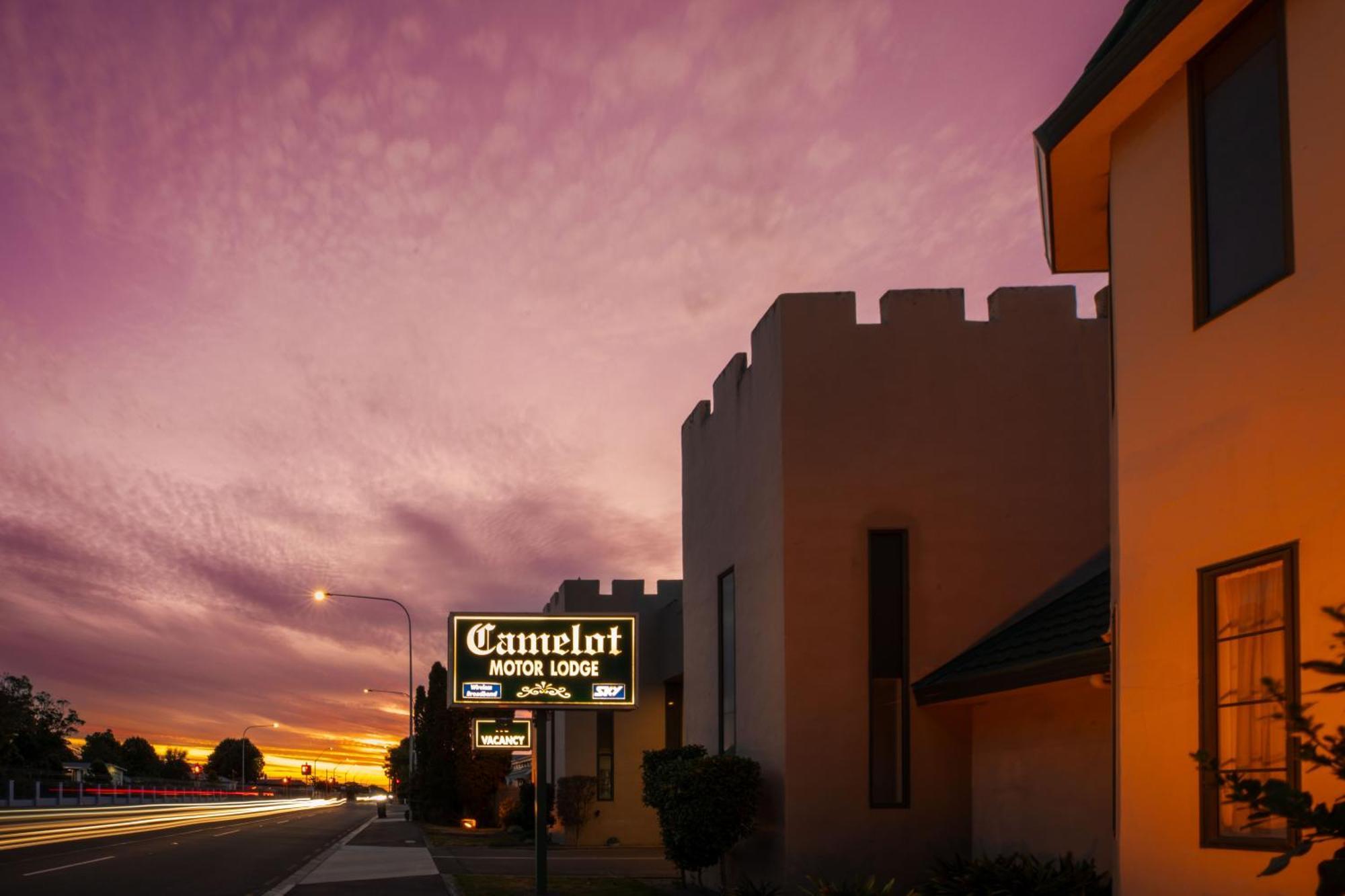 Camelot Motor Lodge And Conference Centre พาล์เมอร์สตันนอร์ท ภายนอก รูปภาพ