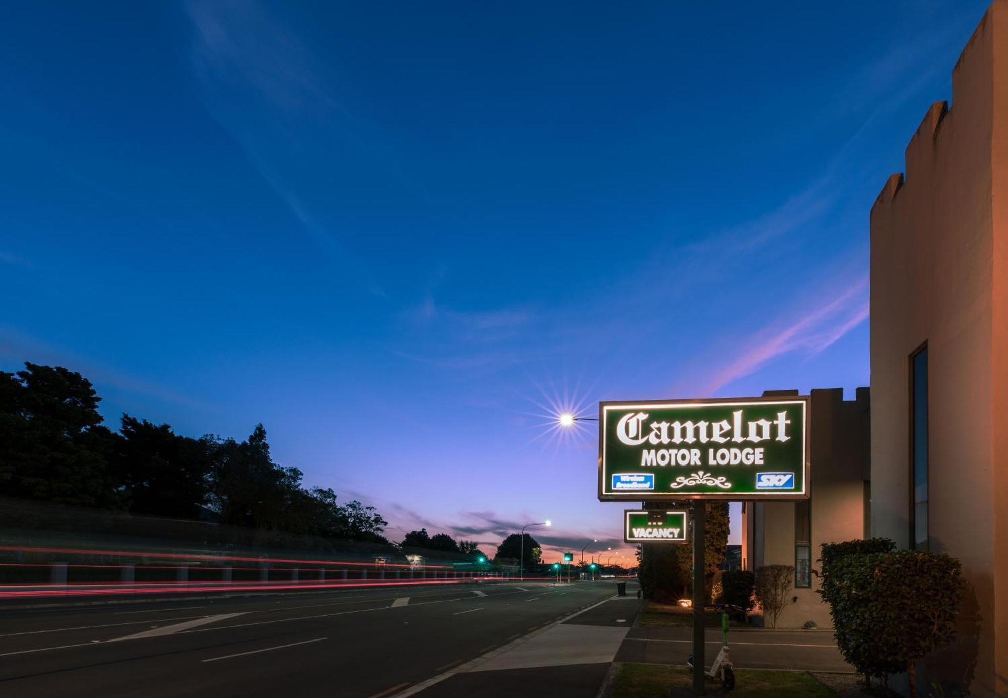 Camelot Motor Lodge And Conference Centre พาล์เมอร์สตันนอร์ท ภายนอก รูปภาพ